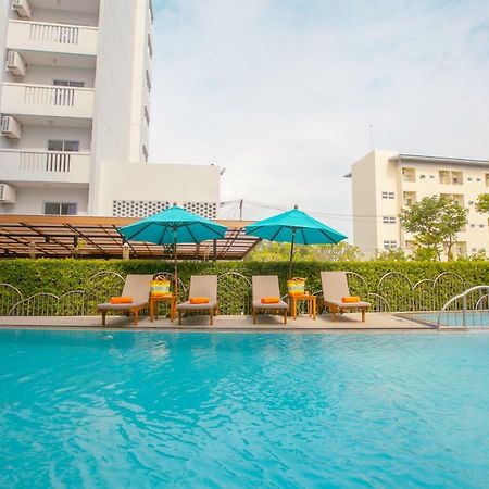 Recenta Phuket Suanluang Hotel Exterior photo