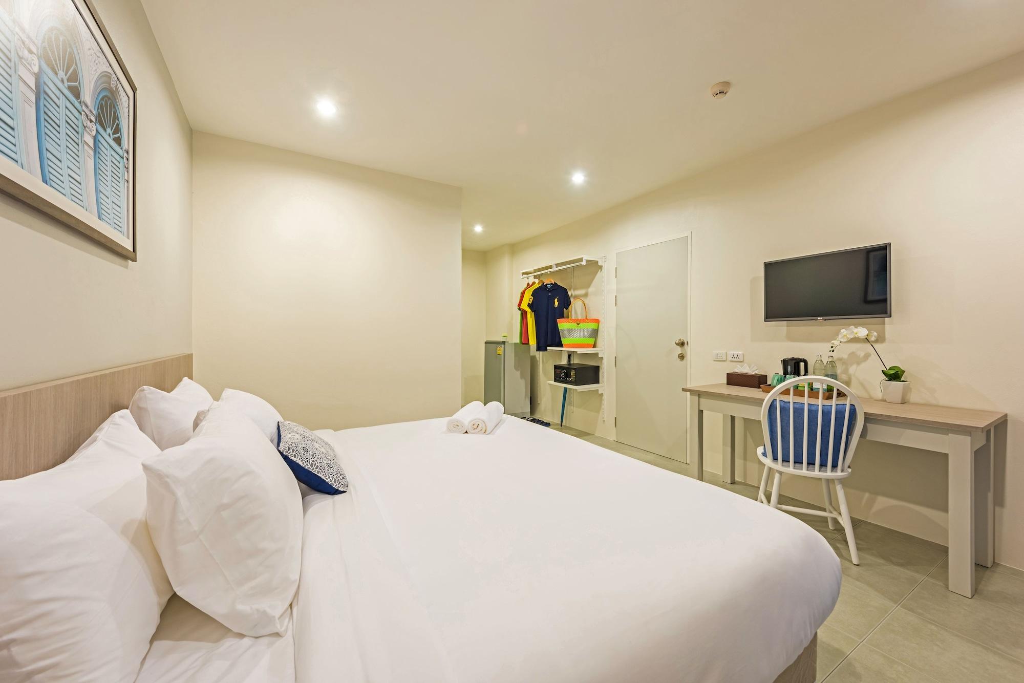 Recenta Phuket Suanluang Hotel Exterior photo