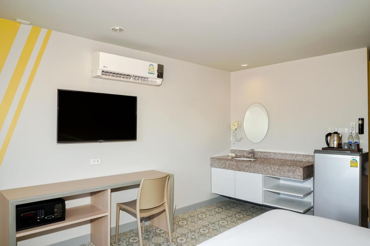 Recenta Phuket Suanluang Hotel Exterior photo