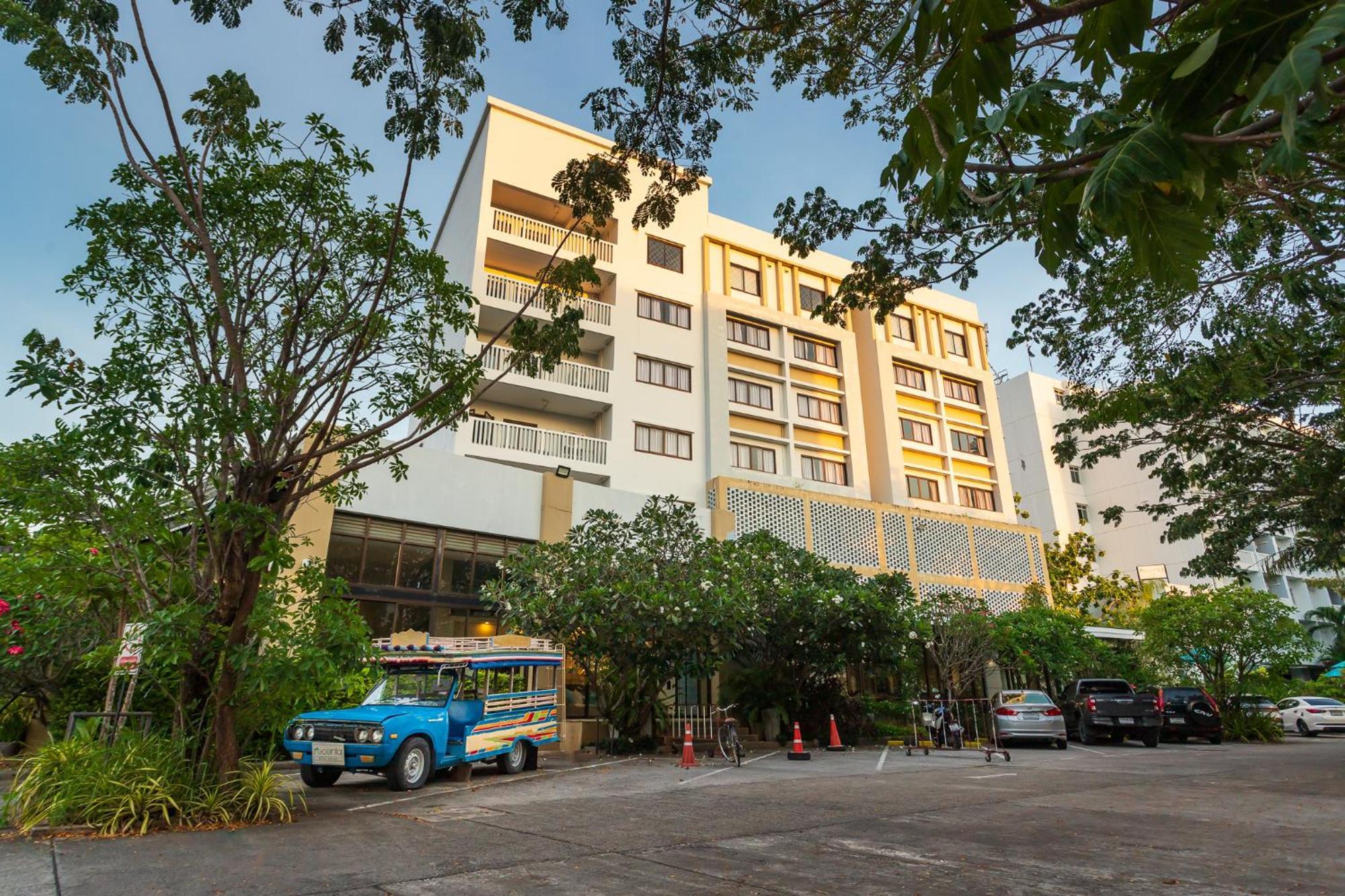 Recenta Phuket Suanluang Hotel Exterior photo