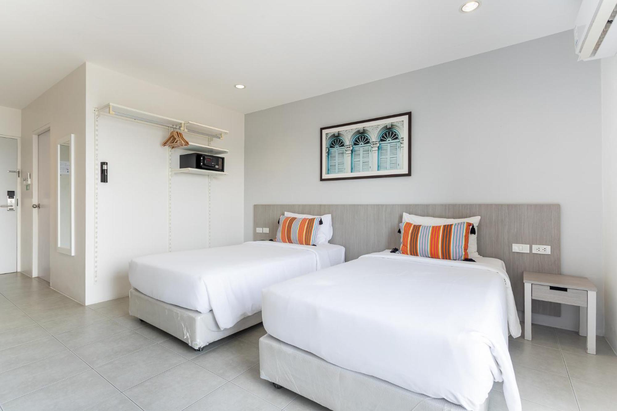 Recenta Phuket Suanluang Hotel Exterior photo