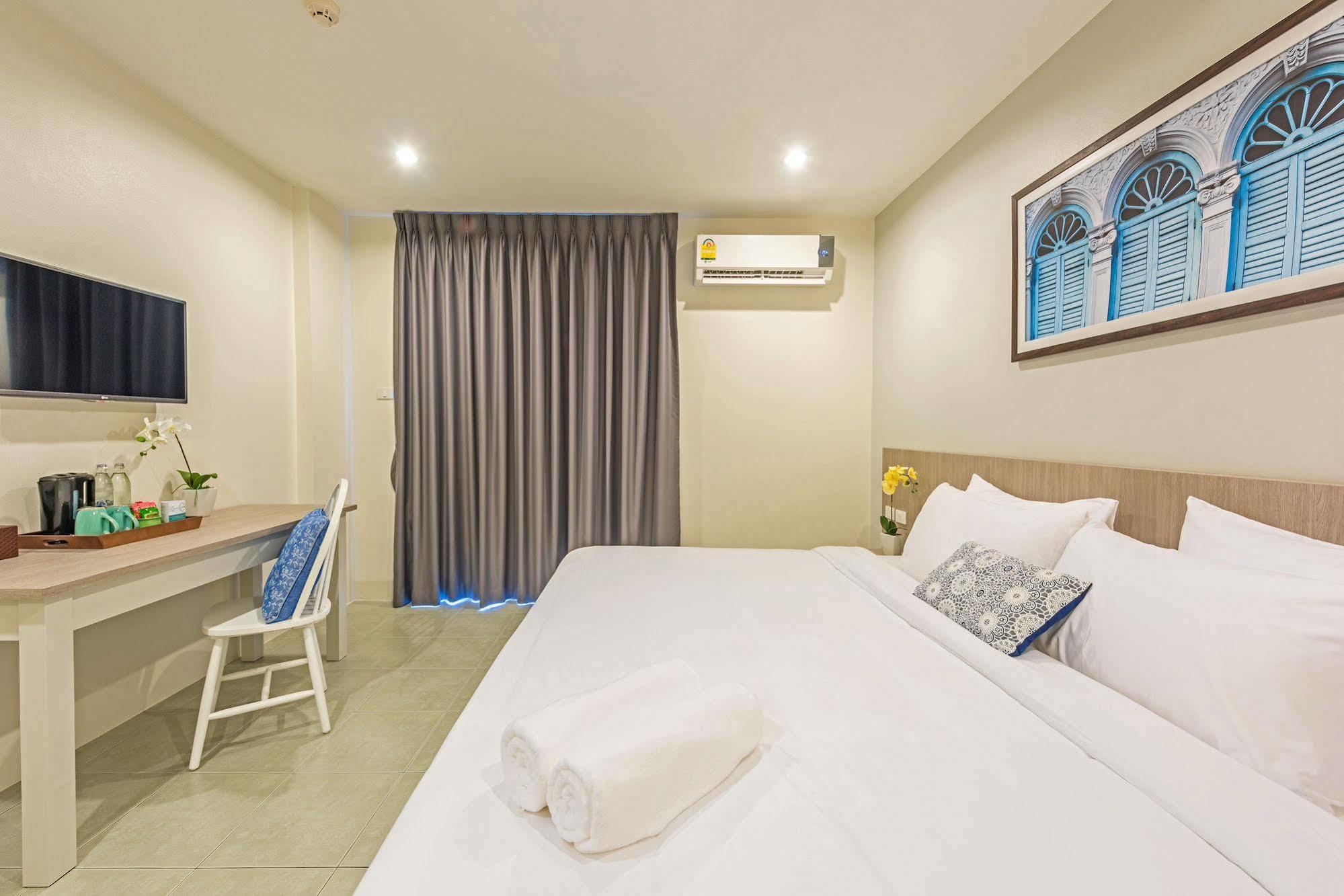Recenta Phuket Suanluang Hotel Exterior photo