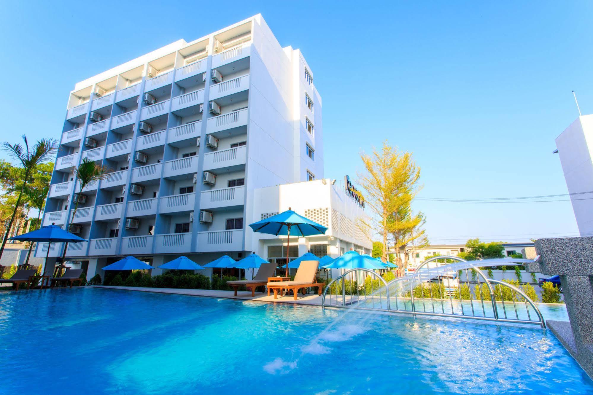 Recenta Phuket Suanluang Hotel Exterior photo