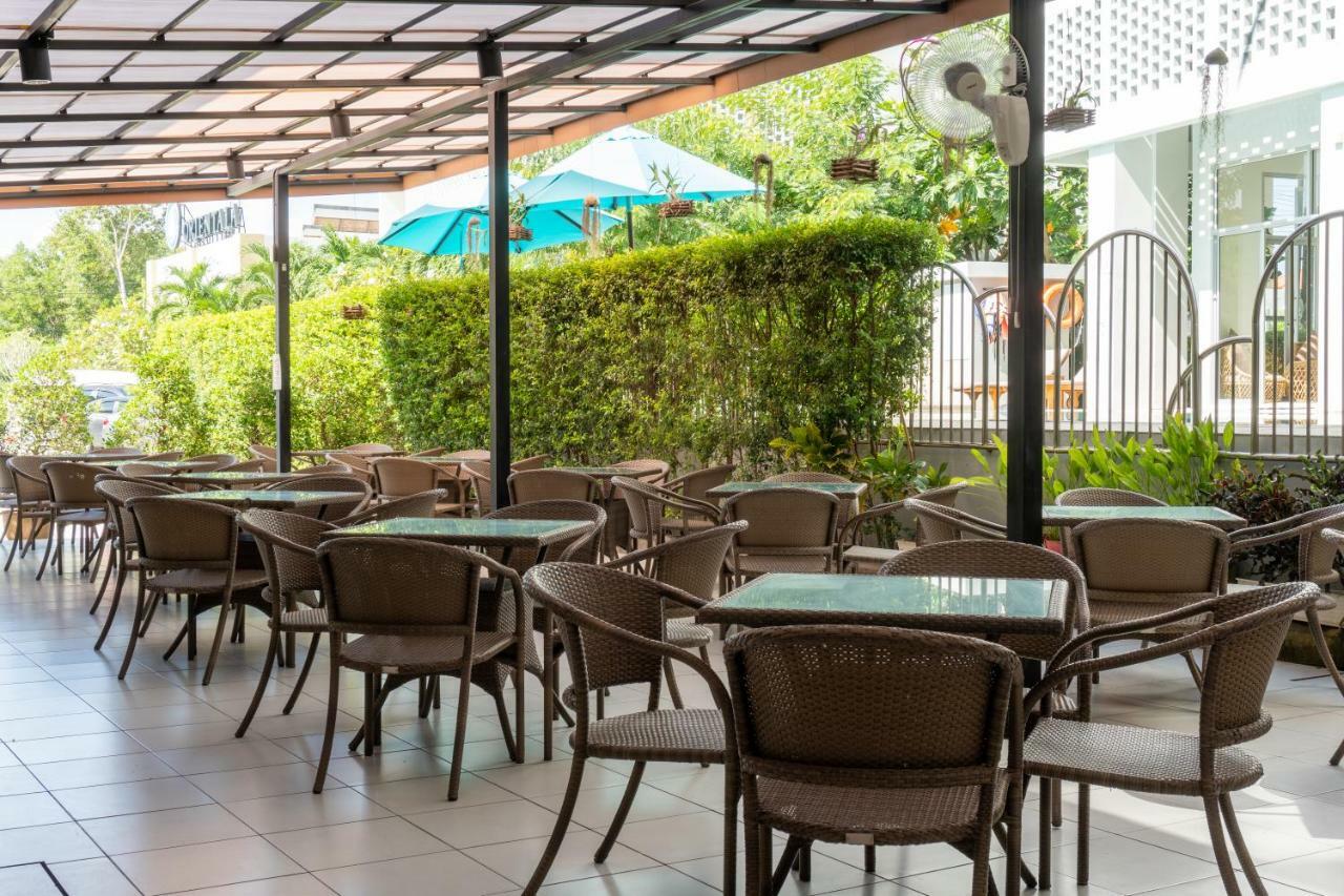 Recenta Phuket Suanluang Hotel Exterior photo